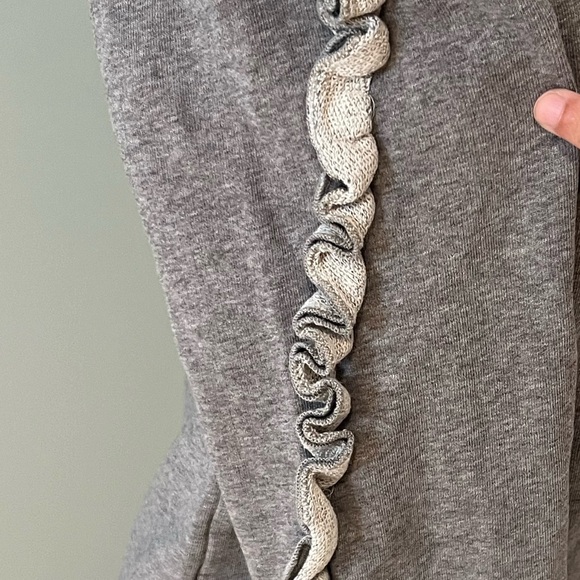 Iris & Ink Gray Crewneck Sweatshirt w/ Ruffle Detail  | SZ S | Good Condition - Picture 4 of 8